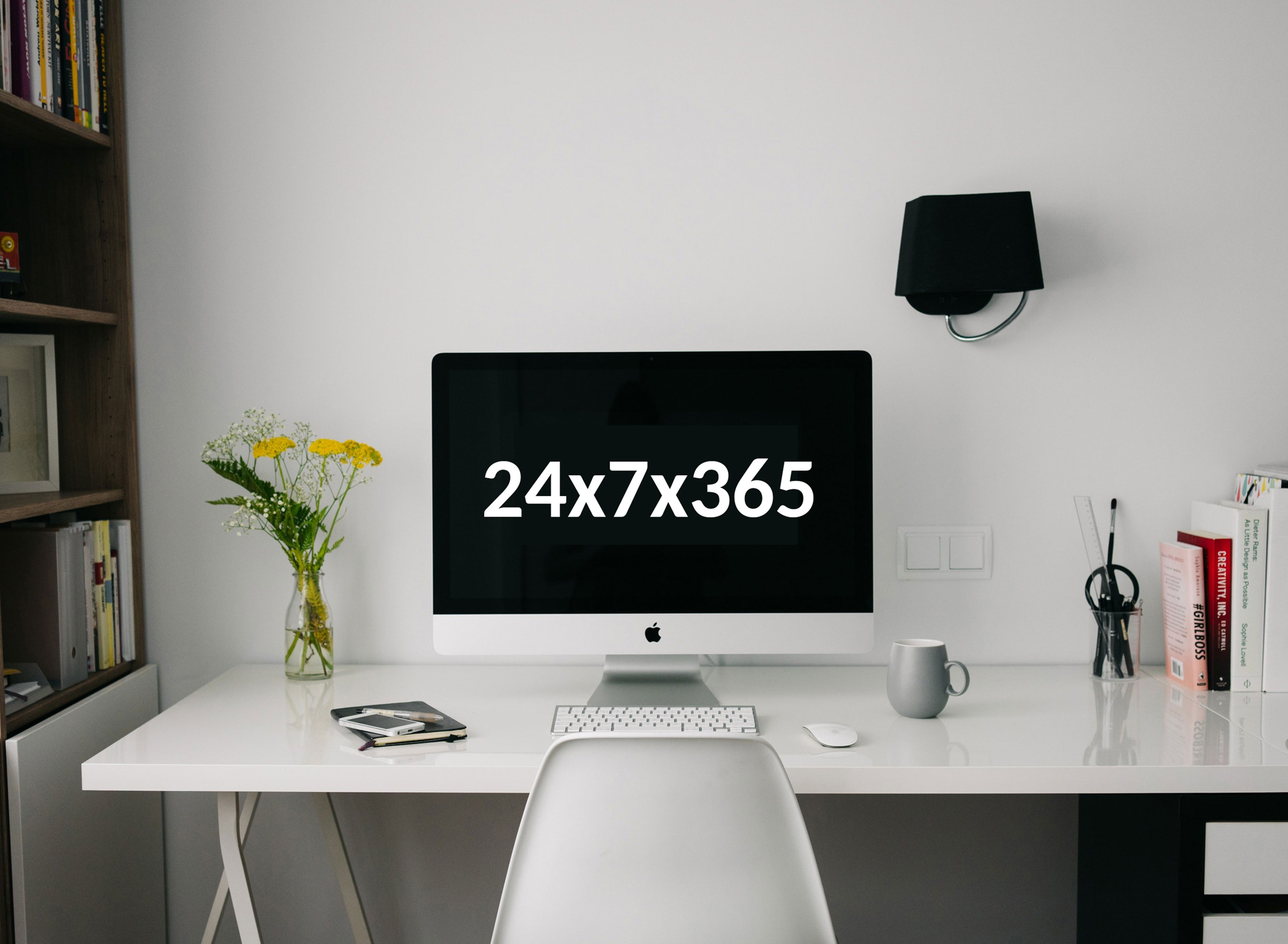 Silver Imac on Desk